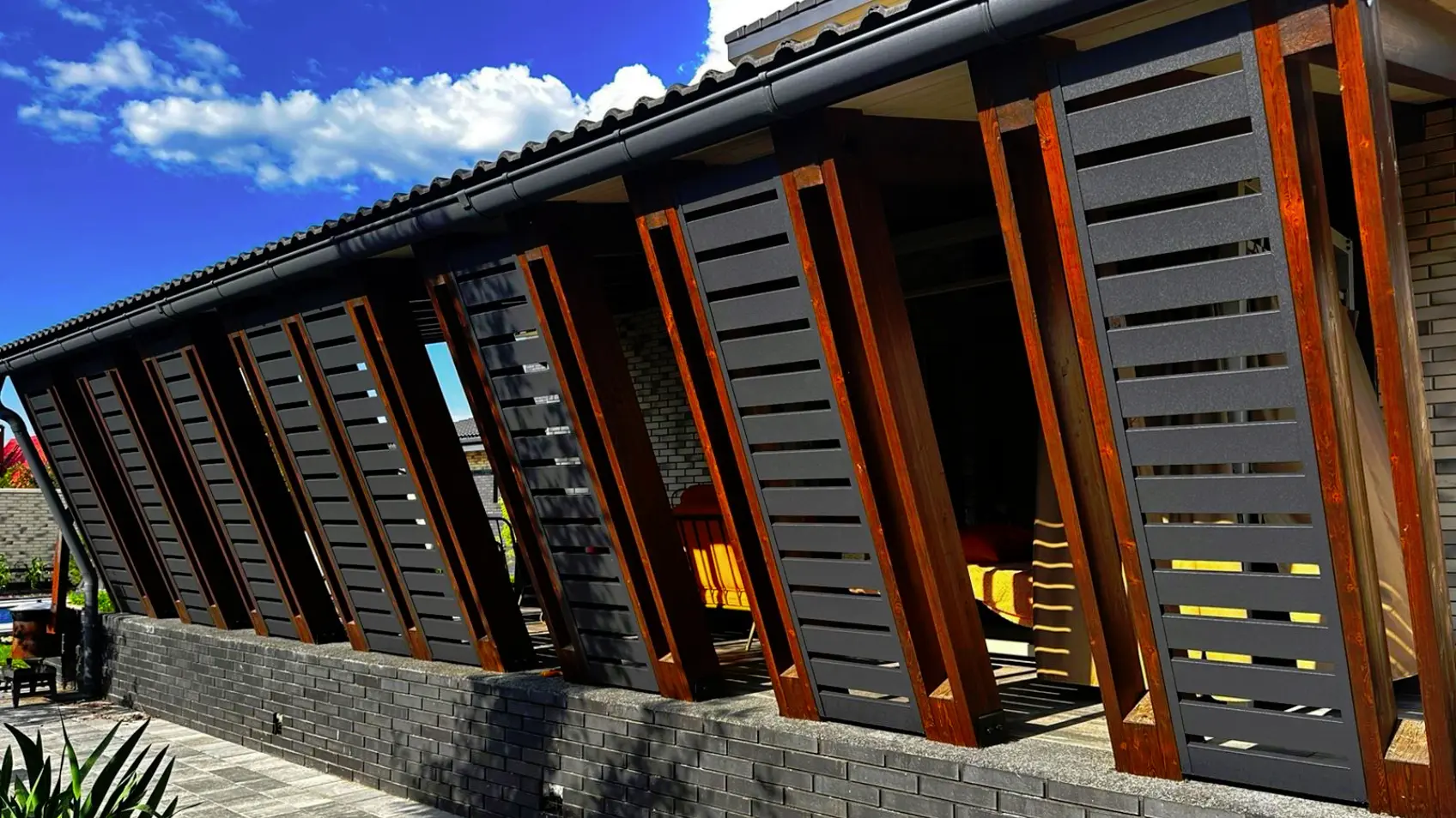 Фото 1 беседка из металлопланкена RoofTop Бархат RAL7024 Серый Графит